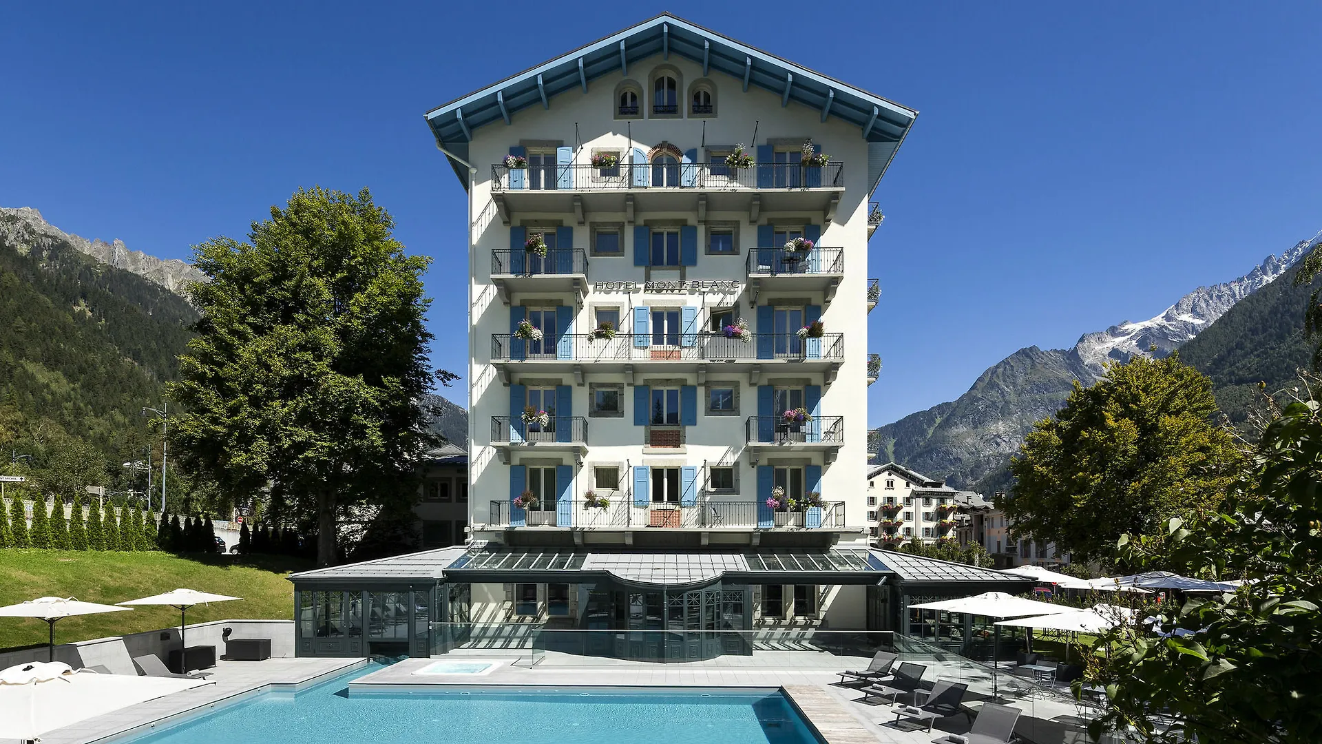Hotel Mont-Blanc Chamonix location